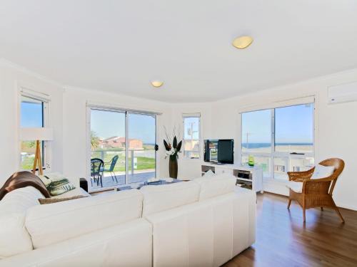 Aldinga Beach Casa | Sunset at Snapper Point - Aldinga Beach - C21 SouthCoast Holidays
