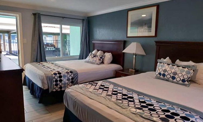 Wildwood Hotel | Sunset Beach Hotel
