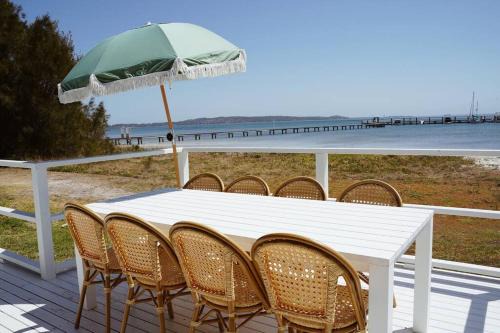Soldiers Point Casa | Sunset Beach House