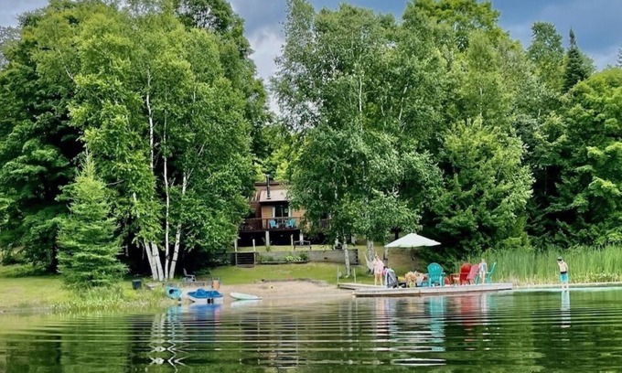 Trent Lakes Cabaña | Sunset Beach On Greens Lake