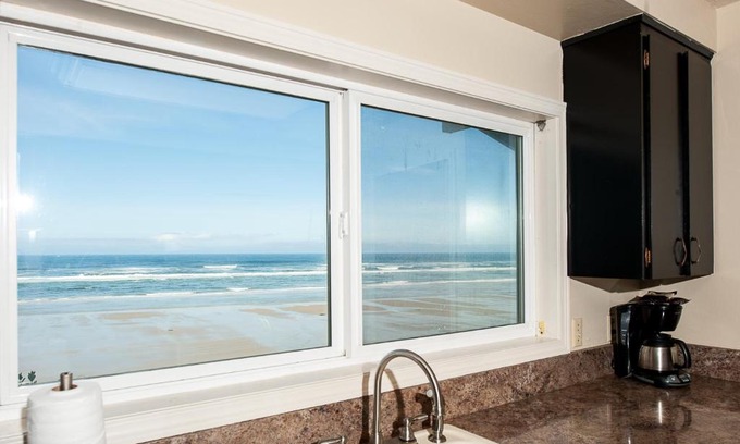 South Beach Casa | Sunset Breeze