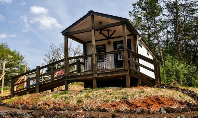 Ducktown Cabina | Sunset Cottage | 1 Bed, 1 Bath | Pet Friendly | Firepit