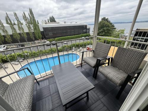 Moss Bay Casa | Sunset East 305