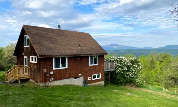 Waterbury Center Casa | Sunset facing valley view home - Waterbury Stowe