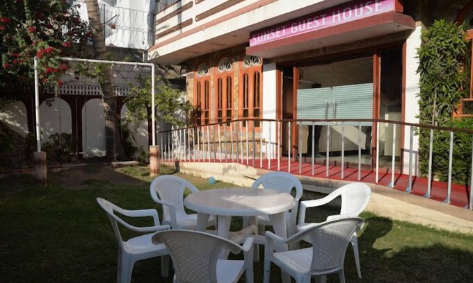 PECHS Casa | Sunset Guesthouse