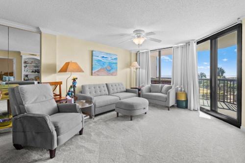 Litchfield by the Sea Casa | Sunset Haven 3 BR Condo in a Gated Beach Community