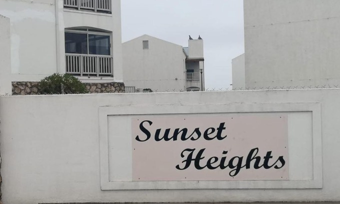 Mykonos Apartamento | Sunset Heights, Sondela Close, Self Catering