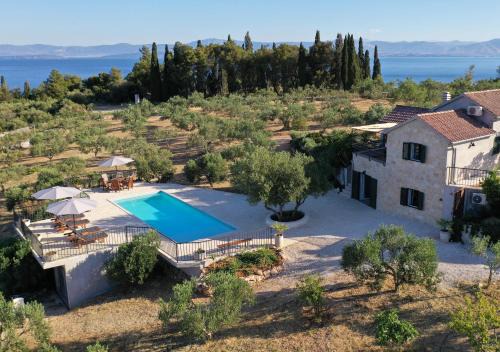 Sutivan Villa | Sunset Hill Sutivan