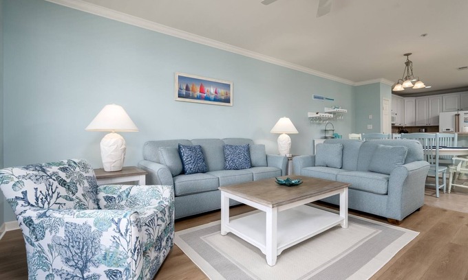 Sunset Island Condominio | Sunset Island Condo, Indoor/Outdoor Pools, FREE Linen/Towel Pkg, Parking for 2