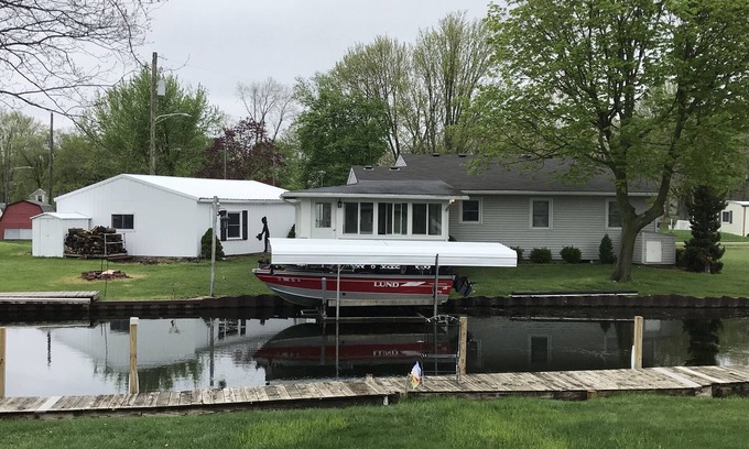 Coldwater Casa | SUNSET LAKE HOUSE!Lo mejor de la familia en North Chain of Lakes. ¡DUERME 8!