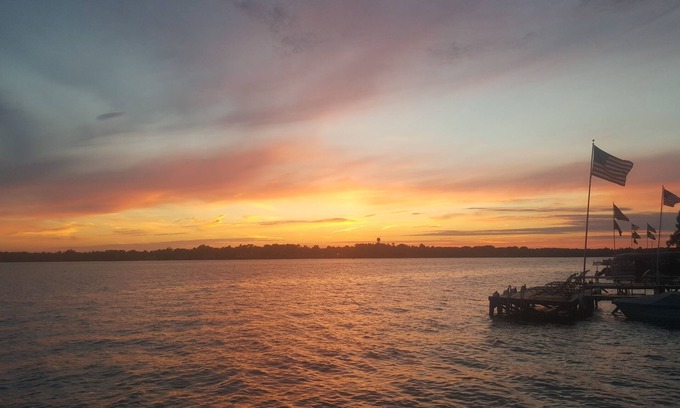 Conneaut Lakeshore Casa | Sunset on Conneaut Lake