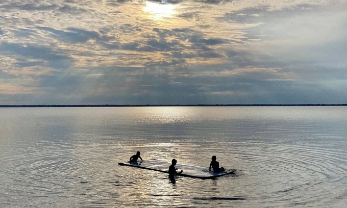 Fond du Lac Casa | Sunset on Lake Winnebago: Entire lake home in Fond du Lac, Wisconsin.