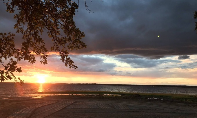 Whitewater Region Cabaña | Sunset on the Ottawa "Cottage"- shallow, silky sandy beach w/ 78-84 F warm water