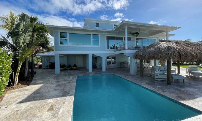 Sugarloaf Shores Casa | Sunset Paradise: 4 bedroom/5 bathroom, oceanfront with pool