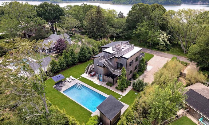 Southold Casa | Sunset Perch: Private Pool, Rooftop Deck