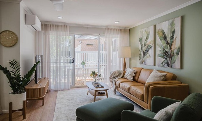 Mollymook Beach Apartamento | Sunset Poolside - Stay 3, Pay 2 - Spring Specials!