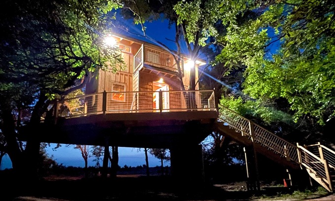 Greenwich Casa | Sunset Reset TreeHouse