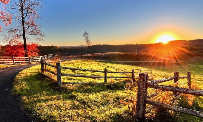 Fleetwood Cabaña | Sunset Ridge 3 rentals on 20 acres views & firepit