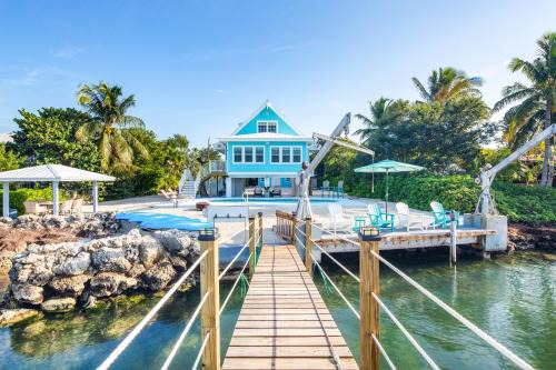 Marathon Casa | Sunset Sanctuary