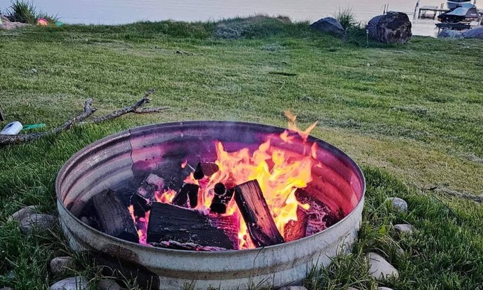 Cheboygan County Cabaña | Sunset Shores 2 Bedroom 1 Bath Burt Lake Cottage- Sleeps 8