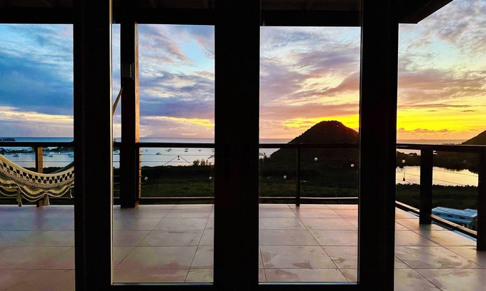 Jennings Apartamento | Sunset Sol - Breathtaking Views Near the Beach