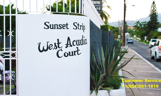Saint Andrew Apartamento | Sunset Strip Acadia Guest Apartment