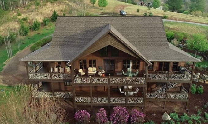 Franklin Casa | ¡VISTA DEL VALLE DE LA PUESTA DEL SOL! ¡CASA DE LUJO CON VISTAS PARA GRAN FAMILIA O REUNIÓN FAMILIAR!