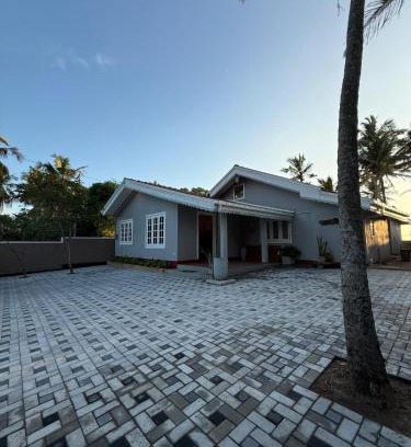 Uswetakeiyawa Casa | Sunset View Bopitiya
