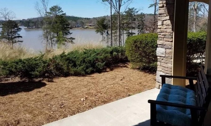 Talladega Condominio | Vistas del atardecer sobre Logan Martin