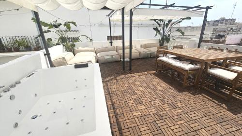 Centro de Marbella Apartamento | SUNSET VILLA - Jacuzzi & Grill