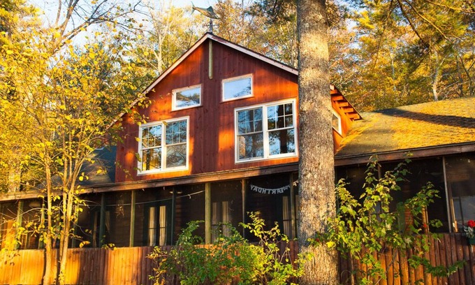 Jefferson Cabina | SunsetLodge Rustic Lakeside Cabins & Lodge con vistas del atardecer para Reuniones / Grupos