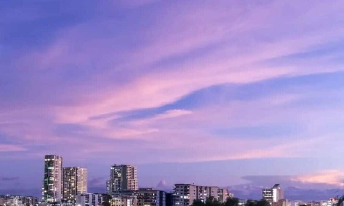 Stuart Park Casa | Sunsets & City Skyline Views with Pool