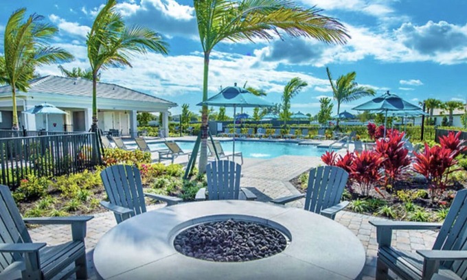 Naples Casa | Sunshine & Beach Vibes! Book now!