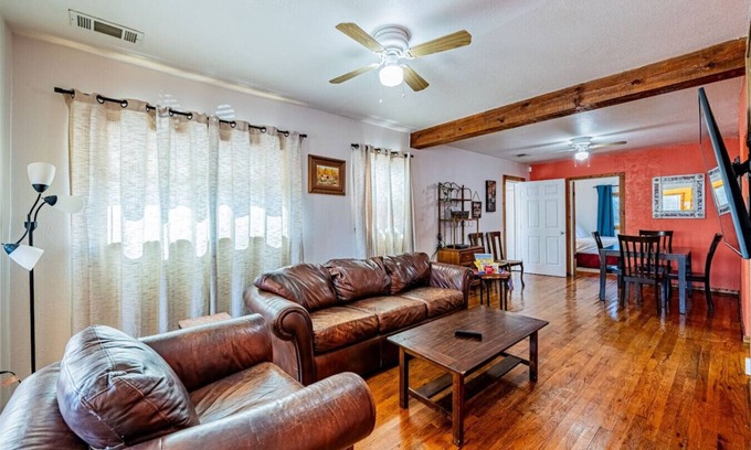Downtown Albuquerque Casa | Sunshine Cottage - 2 bedroom