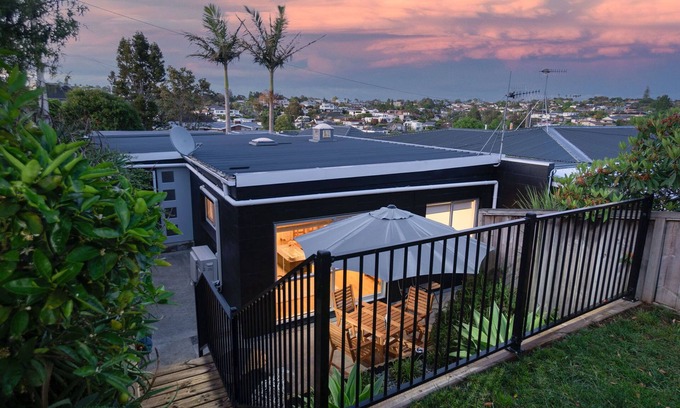 St. Heliers Casa | Sunshine Daydream w Edmund Cottage