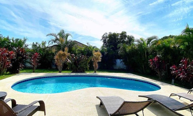 Bradenton Casa | Sunshine Retreat with heated saltwater pool