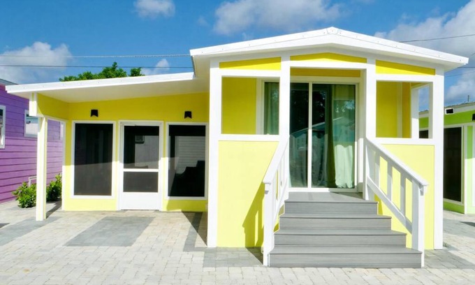 Southgate Casa | Sunshine Tiny Home Pinecraft