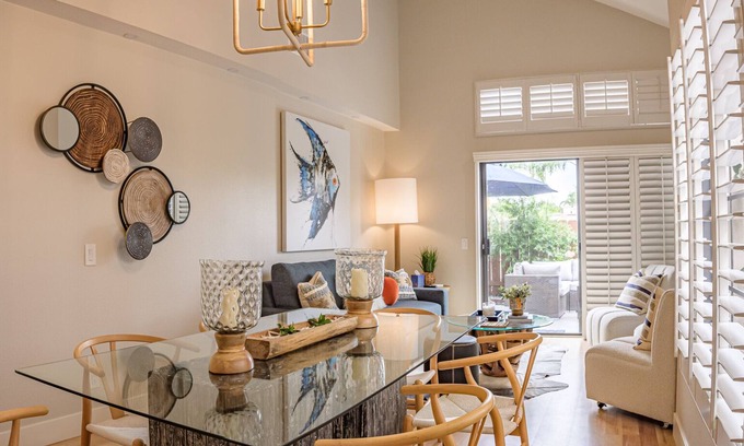 Carmel Valley Casa | Sunstream Townhome - 2 pools & hot tubs, BBQs, Tennis, Fitness Room, & Walkable