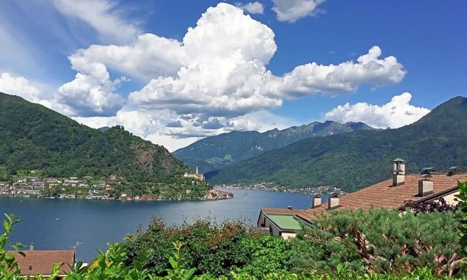Cuasso Al Monte Apartamento | SUP APT rental with private beach at Lugano lake