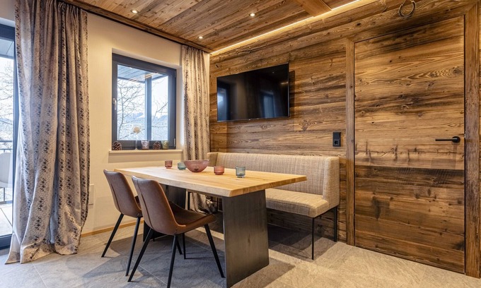 Sankt Martin am Tennengebirge Apartamento | Superior Apartment & Infinity Pool