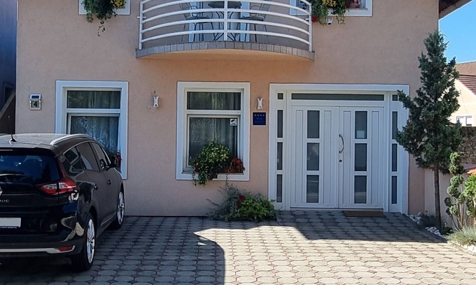 Varazdinske Toplice Apartamento | Super 4 star apartment in center Varaždinske Toplice, Croatia!