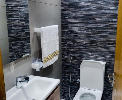 Luxus Apartamento | Super Apartement Totalement neuf et climatisé a coté du centre commercial Marjane M2