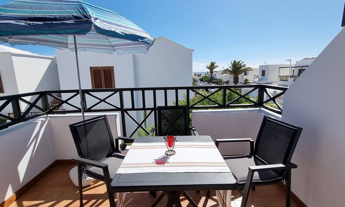 Playa Honda Apartamento | Super apartment. Fantastic private complex directly by the sea/pool/glass fibre internet