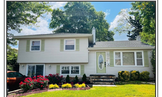 Somers Point Casa | Super Clean & Cozy 5 BR, 2BA Full House !