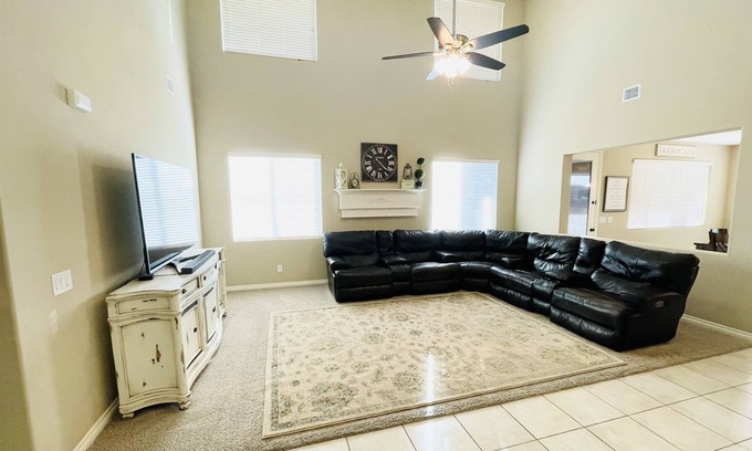 Villages At Queen Creek Casa | Super Clean & HUGE 5 Bedrooms