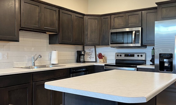 Sioux Falls Casa | Super Clean New Townhome in South Sioux Falls