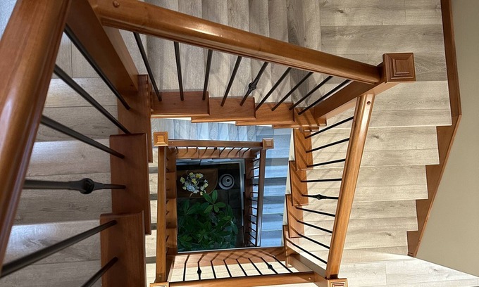 Delta Casa | Super Cozy 5 Bedroom Entire House in Ladner