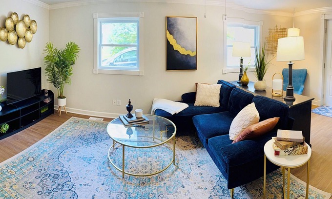 Southwest Raleigh Casa | Super Cute 3BR home- Great Location! Walk to Levno & Carter-Finley