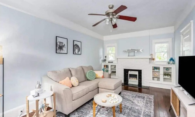 New Smyrna Beach Apartamento | Super Cute Apt Easy Walk to Restaurants-Bars-Beach