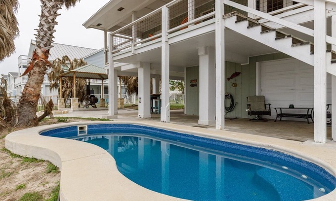 City-by-the Sea Casa | Super fishing location near Estes Flats, Redfish Bay, and the Intracoastal Waterway!